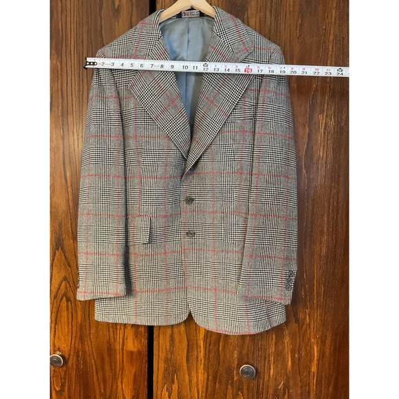 Red and Houndstooth Plaid Wool Suit Set - Picture 4 of 15